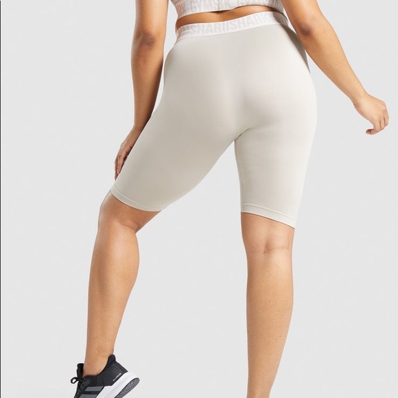 Gymshark Fit Seamless Cycling Shorts Size Medium Size Large - Picture 9 of 9